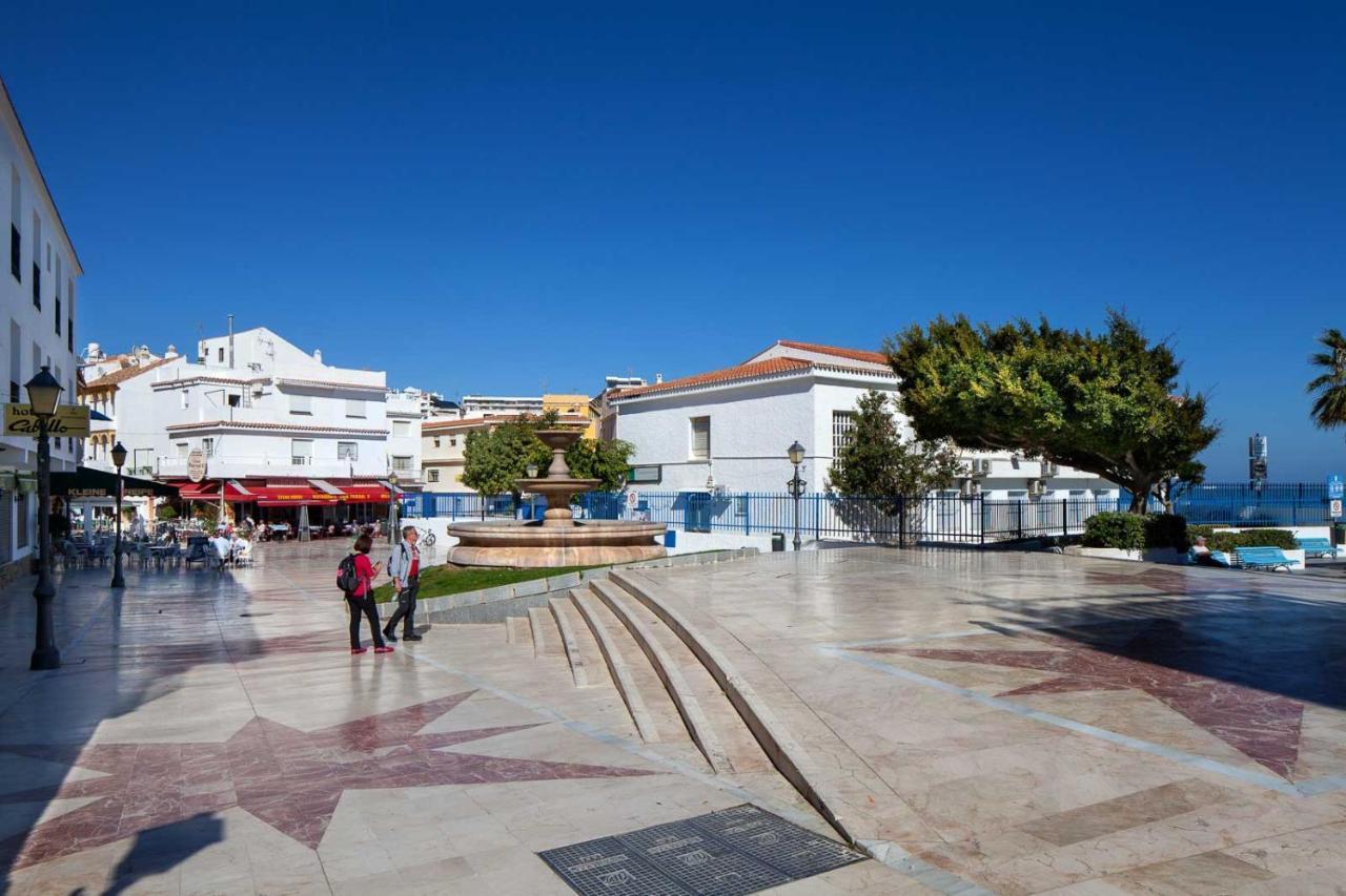 Cozy Apartment Near The Beach In La Carihuela B Torremolinos Exteriér fotografie