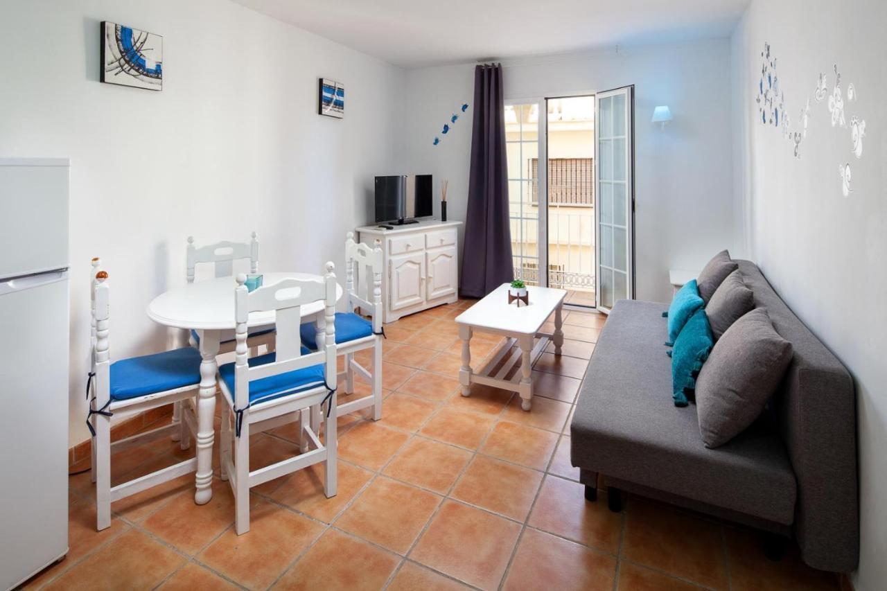 Cozy Apartment Near The Beach In La Carihuela B Torremolinos Exteriér fotografie